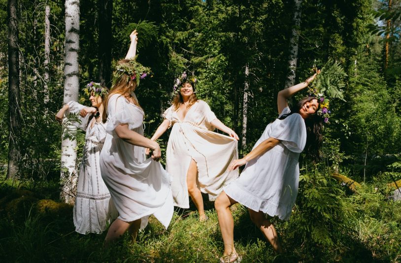 women dancing